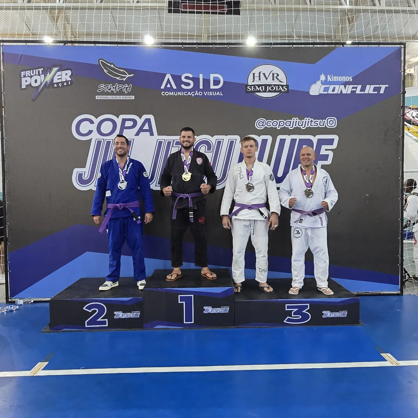Atleta do Dojo Nato no pódio da Copa Jiu-Jitsu Clube 2026