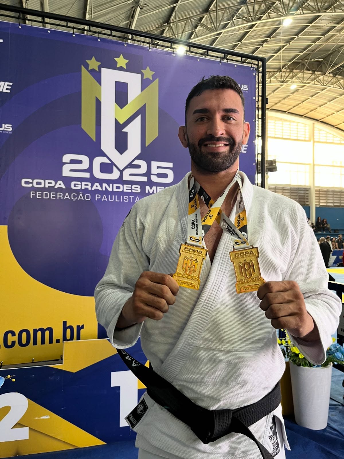 João Victor com duas medalhas de ouro na Copa Grandes Mestres 2025